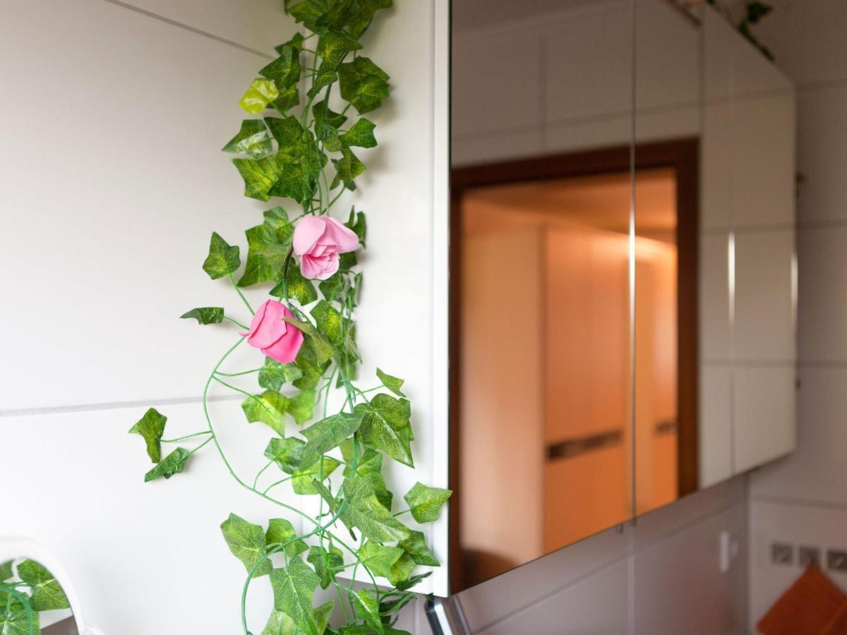 شقة Sunny Flat In Bad Driburg With Garden المظهر الخارجي الصورة